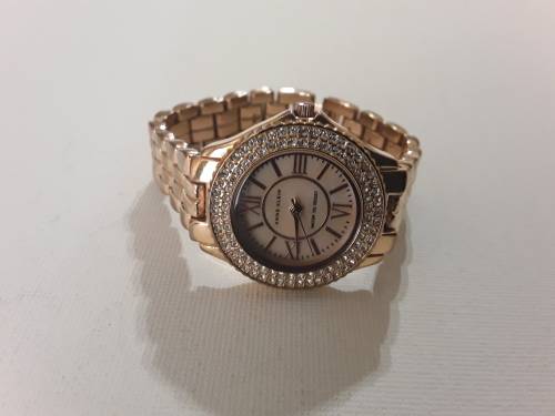 Beautiful Anne Klein Watch Gold Tone R1 Start