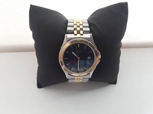 Mens Accurist Stainless Steel Watch With Original Box