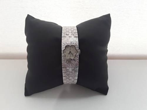 Beautiful Luxury Limit Women 17 Jewels Wristwatches