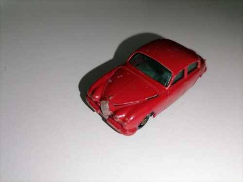 VINTAGE LESNEY MATCHBOX NO. 65 1962 JAGUAR 3.4 LITRE SEDAN