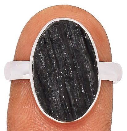 Sterling silver ring - BLACK TOURMALINE (size 9 / R half)