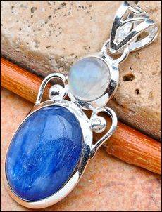 Sterling silver pendant - KYANITE & RAINBOW MOONSTONE - Dreams Collection