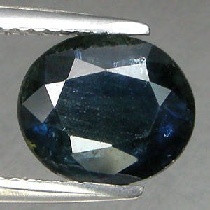 100% Natural BI-COLOUR SAPPHIRE oval facet (Chanthaburi, Thailand)