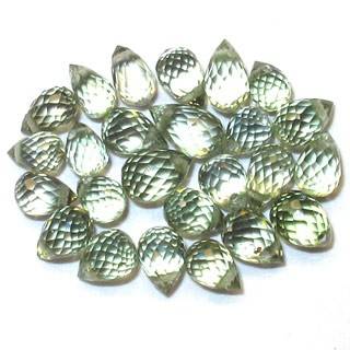 SAPPHIRE drilled briolette facets (Africa) - 12 pieces available