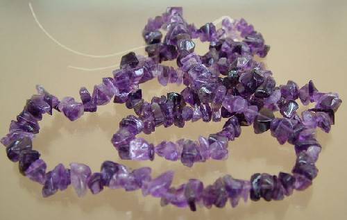 AMETHYST chips - use on it's own or work it into gemstone jewellery