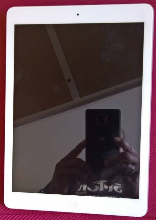 APPLE IPAD AIR ] 16GB ] WIFI ONLY ] SILVER ] MD788HC/A ]