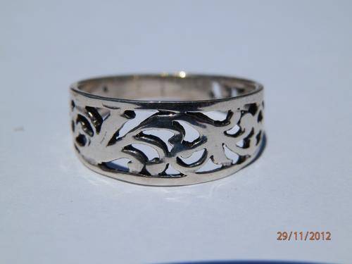 Sterling silver filigree ring
