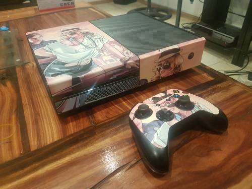 XBOX ONE 500GB WITH GTA VINYL SKIN WITH 2GAMES 1CONTROLLER !! GREAT DEAL!!