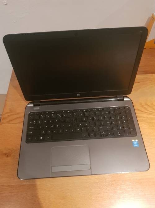 HP 250 G3- (15.6") CORE i5- 4210U, 4GB DDR3 RAM, 500GB HDD!!! LATE ENTRY!!!