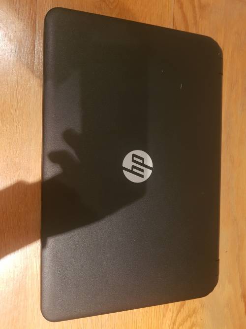 HP 250 G3- (15.6") CORE i5- 4210U, 4GB DDR3 RAM, 500GB HDD!!! LATE ENTRY!!!