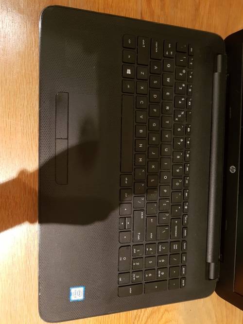 HP 250 G4- (15.6") CORE i5- 6200U, 4GB DDR4 RAM, 500GB HDD!!! LATE ENTRY!!!