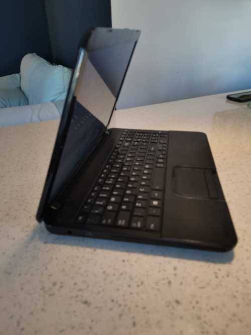 TOSHIBA C850 LAPTOP 15.6" I5 3230M, 500GB HDD, 6GB DDR3 RAM AMAZING DEAL!! LATE ENTRY