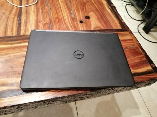 DELL LATITUDE E7250- (12.5") CORE i5-5200U, 8GB DDR3 RAM, 256GB SSD!! GREAT DEAL!!!