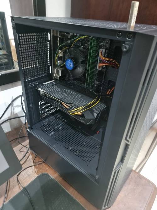ANTEC AX20 RGB GAMING PC- i7 4790k, 32GB RAM, 256GB M.2 SSD, GTX 1060 6GB DDR5 - WINDOWS 10 !!