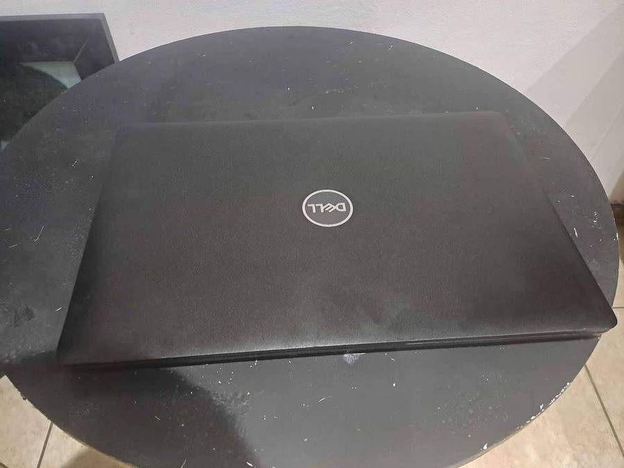 Dell Precision 3540 (15.6`) QUAD CORE i7-8665U, 16GB RAM, 512GB Nvme SSD+ AMD Radeon Pro WX 2100