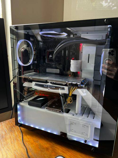 High End Gaming PC and Peripherals