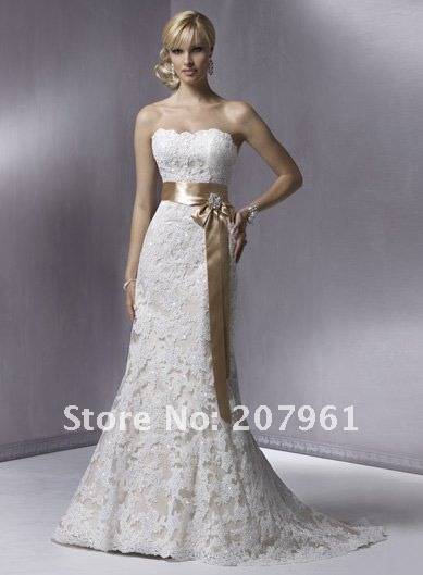 White or Ivory Strapless lace wedding dress with trailing
