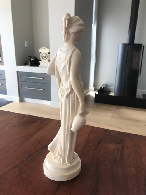 GREEK GODDESS OF YOUTH HEBE /WIFE OF HERACLES! CUPBEARER TO THE GODS LARGE RESIN FIGURINE!!