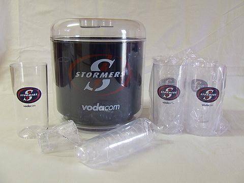 STORMERS *** ICE BUCKET SET *** 18 PIECE *** Made of Endurable Plastic