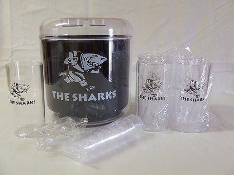 THE SHARKS *** ICE BUCKET SET *** 18 PIECE *** Made of Endurable Plastic