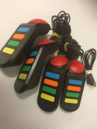 BUZZ CONTROLLERS WITH BUZZ THE MUSIC QUIZ GAME