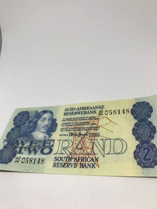 NEW UNCIRCULATED South African TWO RAND Bank Notes