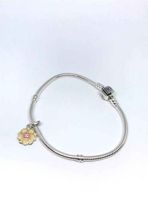 ORIGINAL Pandora Bracelet With One Charm