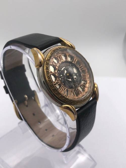 *FOSSIL SKELETON* RETAIL R4000
