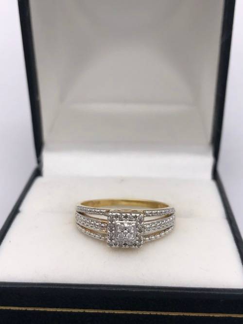 *FULL GOLD SQUARE CLUSTER RING* STUNNING GIFT!!!