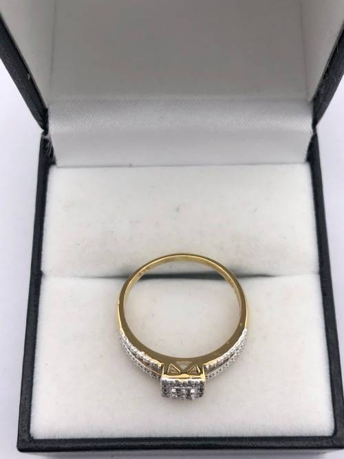 *FULL GOLD SQUARE CLUSTER RING* STUNNING GIFT!!!