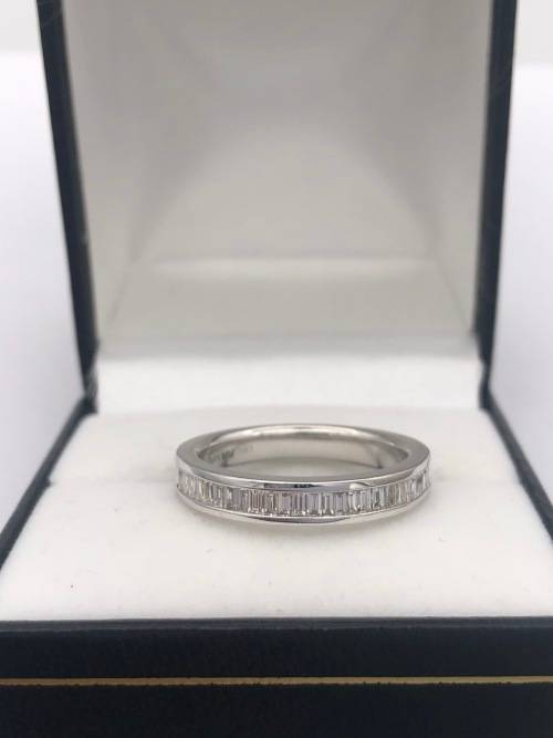 *0.80CT DIAMOND ETERNITY RING (18K W/GOLD)* BEAUTIFUL ORIGINAL ETERNITY !!!