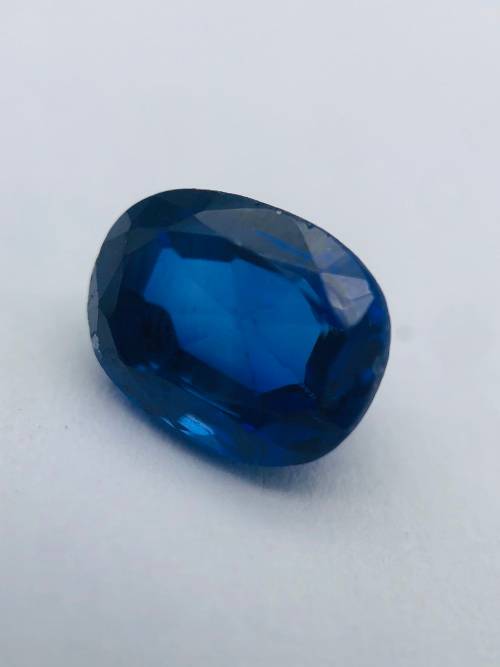 *EGL CERTIFIED OVAL CUT SAPPHIRE - DEEP VIVID COLOR*