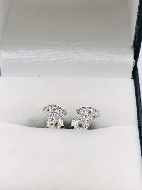 *18CT W/GOLD DIAMOND CONE EARRINGS* 0.30CT WEIGHT!