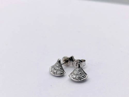 *18CT W/GOLD DIAMOND CONE EARRINGS* 0.30CT WEIGHT!