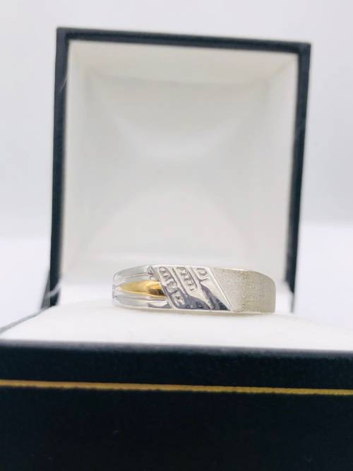 *9CT GOLD & SILVER MENS RING* R1 BIDS