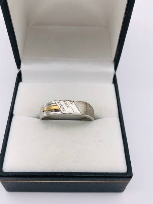 *9CT GOLD & SILVER MENS RING* R1 BIDS