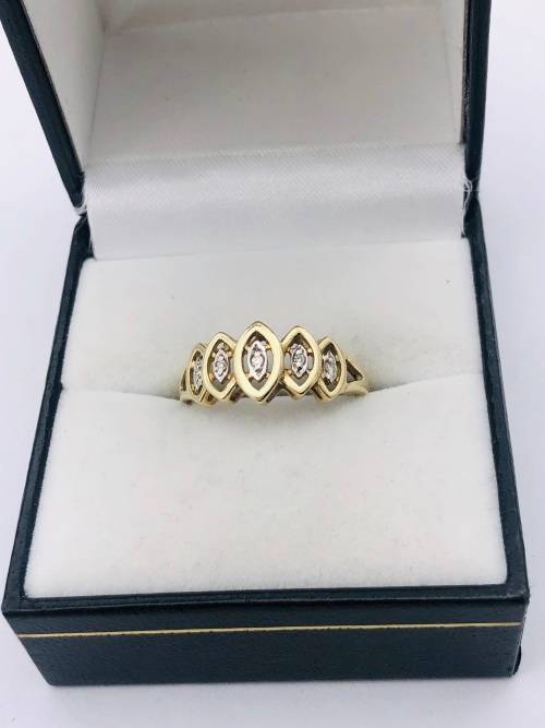 *SOLID GOLD DIAMOND CLUSTER RING* R1 BIDS