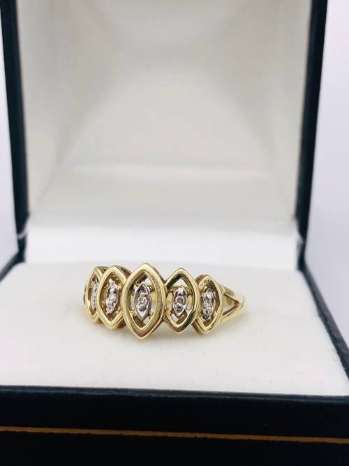 *SOLID GOLD DIAMOND CLUSTER RING* R1 BIDS