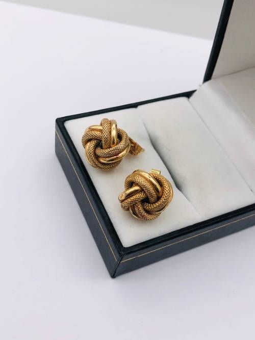 *SOLID GOLD SCROLL EARRINGS* R1 BIDS!