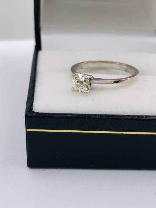 *0.55CT DIAMOND ENGAGEMENT RING*R1 BIDS