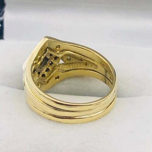 *18CT GOLD 0.60CT CLUSTER DIAMOND RING* R1 BIDS!