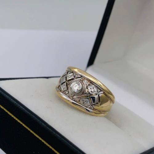 *9CT GOLD DIAMOND BASKET CYCLOPS RING* R1 BIDS!