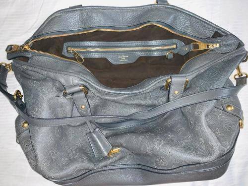 *LUXURY LOUIS VUITTON LEATHER HANDBAG* EXCELLENT CONDITION!!!