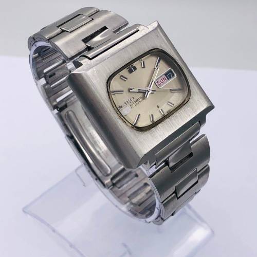 *SEIKO 5 AUTOMATIC MENS WATCH* COLLECTORS PIECE!
