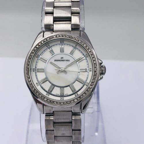 *DIAMOND HILL DIAMOND BEZEL SWISS WATCH* R1 BIDS!