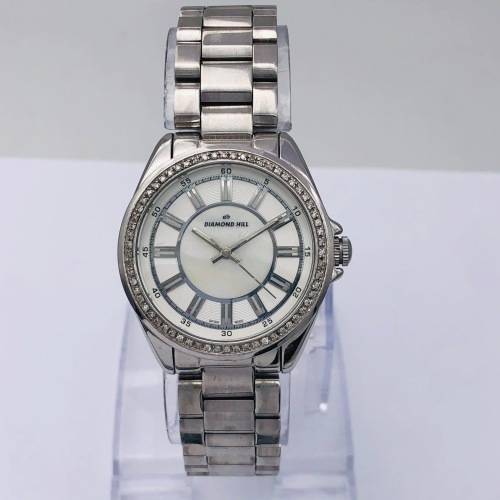 *DIAMOND HILL DIAMOND BEZEL SWISS WATCH* R1 BIDS!