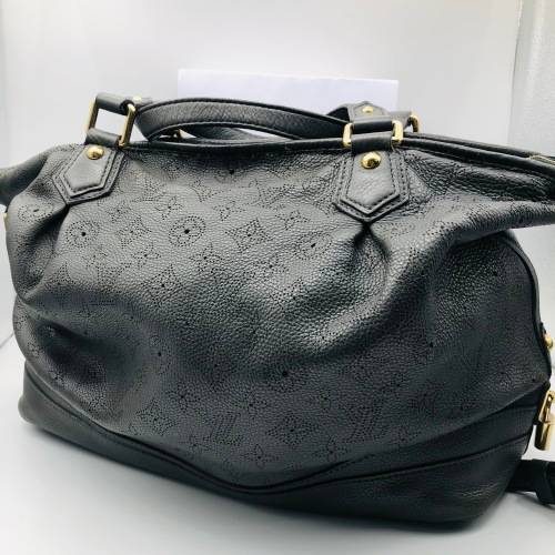 *LUXURY LOUIS VUITTON LEATHER HANDBAG* EXCELLENT CONDITION!!!