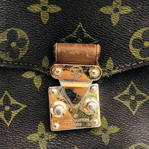 *LOUIS VUITTON POCHETTE METIS CROSSBODY BAG* GREAT CONDITION!