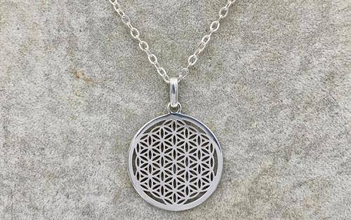 *SOLID SILVER DISC ARABIC PENDANT* R1 BIDS!