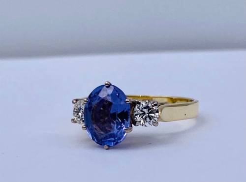 *INVESTMENT TANZANITE & DIAMOND WEDDING RING* 18K GOLD!